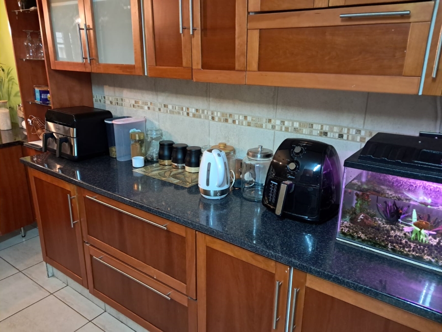 3 Bedroom Property for Sale in Rustenburg Central North West